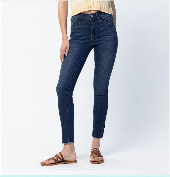 Judy Blue #82424 - #5642-5655